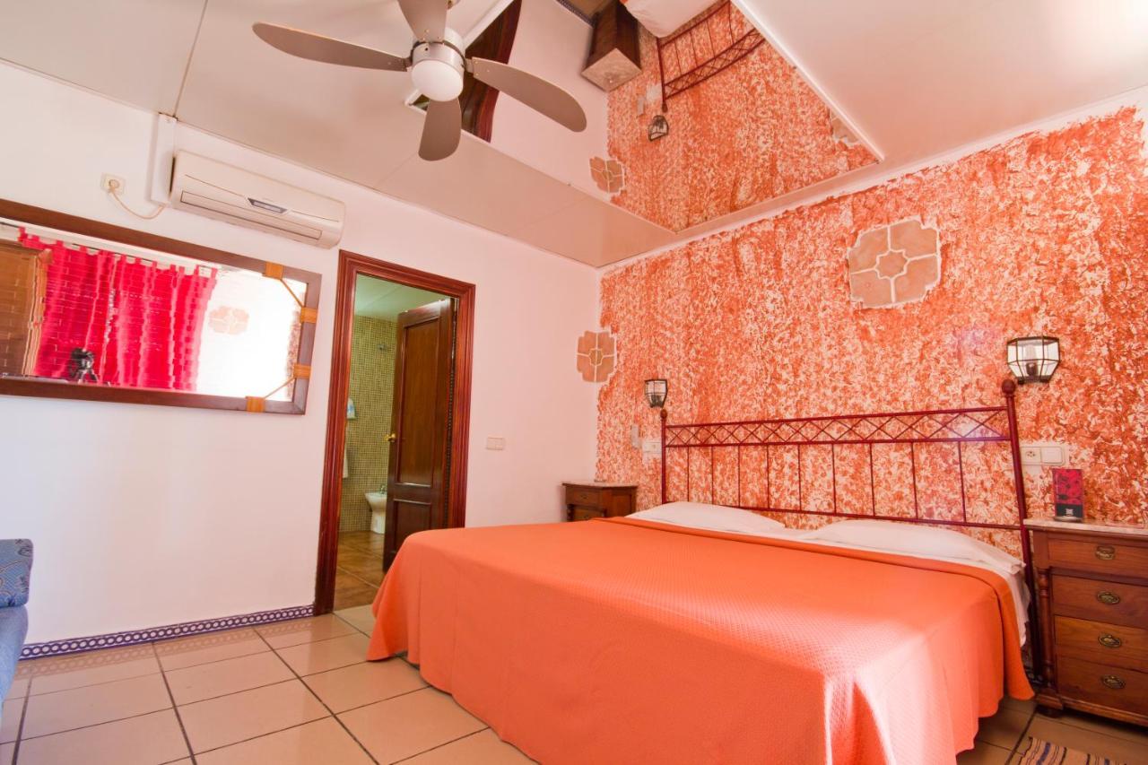 Hostal Nueva Andalucia Alcalá de Guadaira Extérieur photo